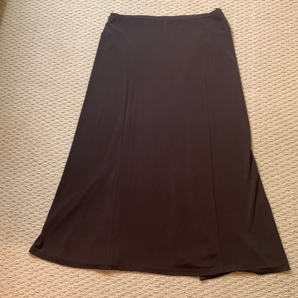 EUC Jones New York. SZ L  Chocolate brown pull on skirt
